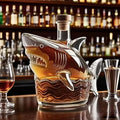 Garrafa de Whisky em Forma de Tubarão